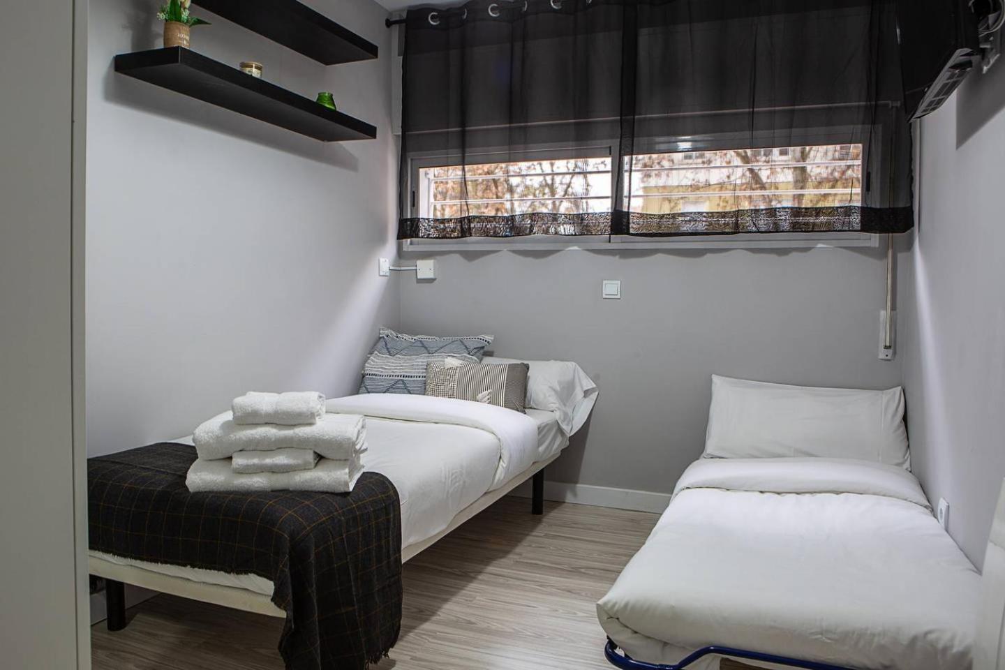 Lovely 3 Bedroom Apartment Next To Fuencarral Madri Exterior foto